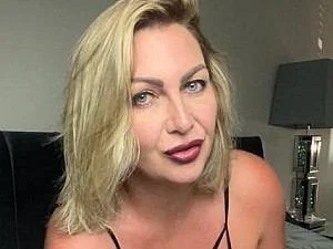 LeighDarbyBabestation video