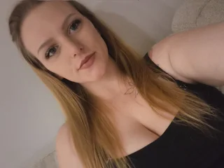 Flirtywanderlust Smoking webcam from Canada