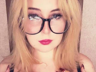 JuliyaGold webcam profile - Turkish