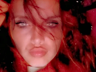 NikkiLeeXX Bald webcam from United States