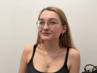 Sophie18Lux webcam profile - Hungarian